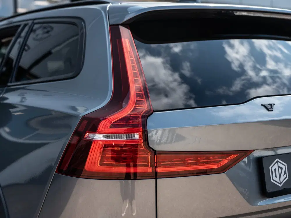 Volvo V60 Cross Country 2.0 B5 AWD Pro uit 2021, foto 11