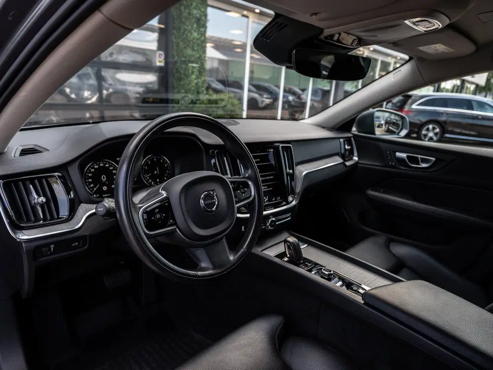 Volvo V60 Cross Country 2.0 B5 AWD Pro uit 2021, foto 15