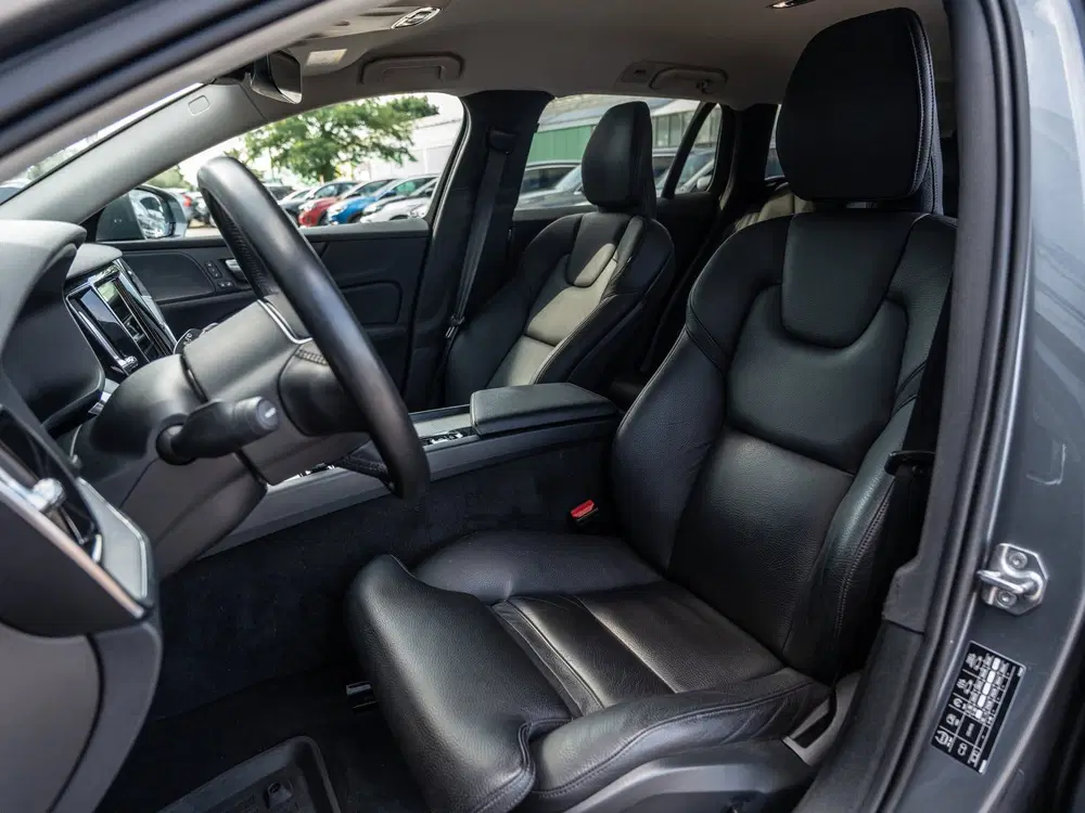 Volvo V60 Cross Country 2.0 B5 AWD Pro uit 2021, foto 16