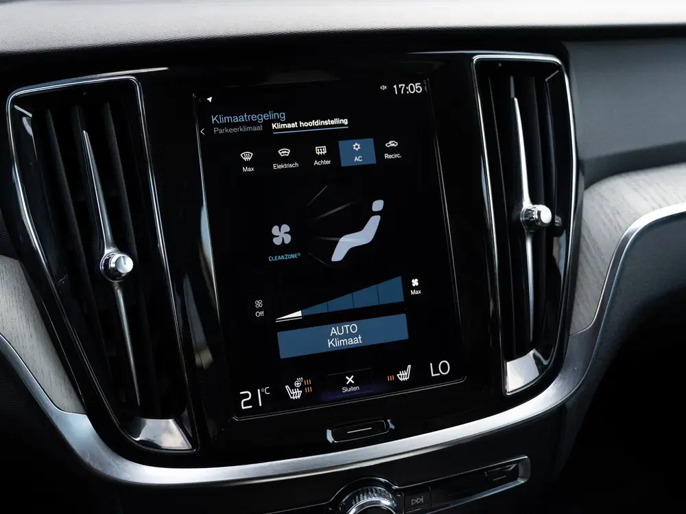 Volvo V60 Cross Country 2.0 B5 AWD Pro uit 2021, foto 19