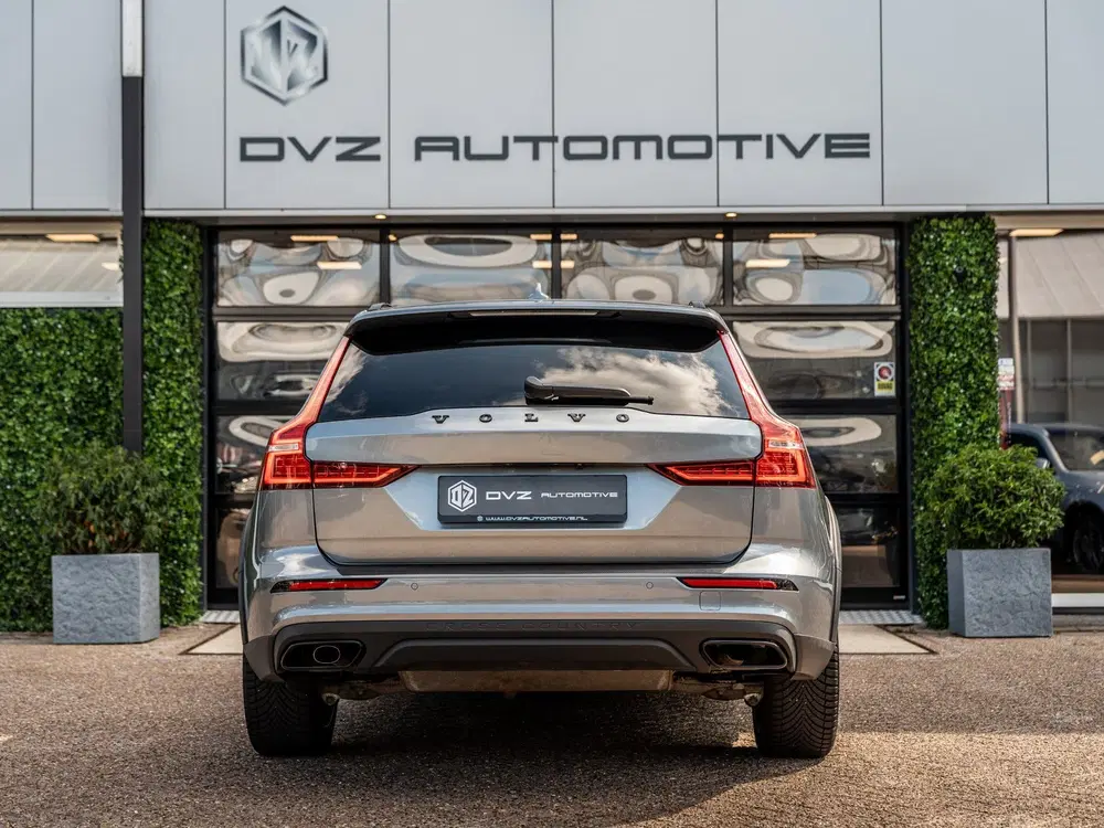 Volvo V60 Cross Country 2.0 B5 AWD Pro uit 2021, foto 9