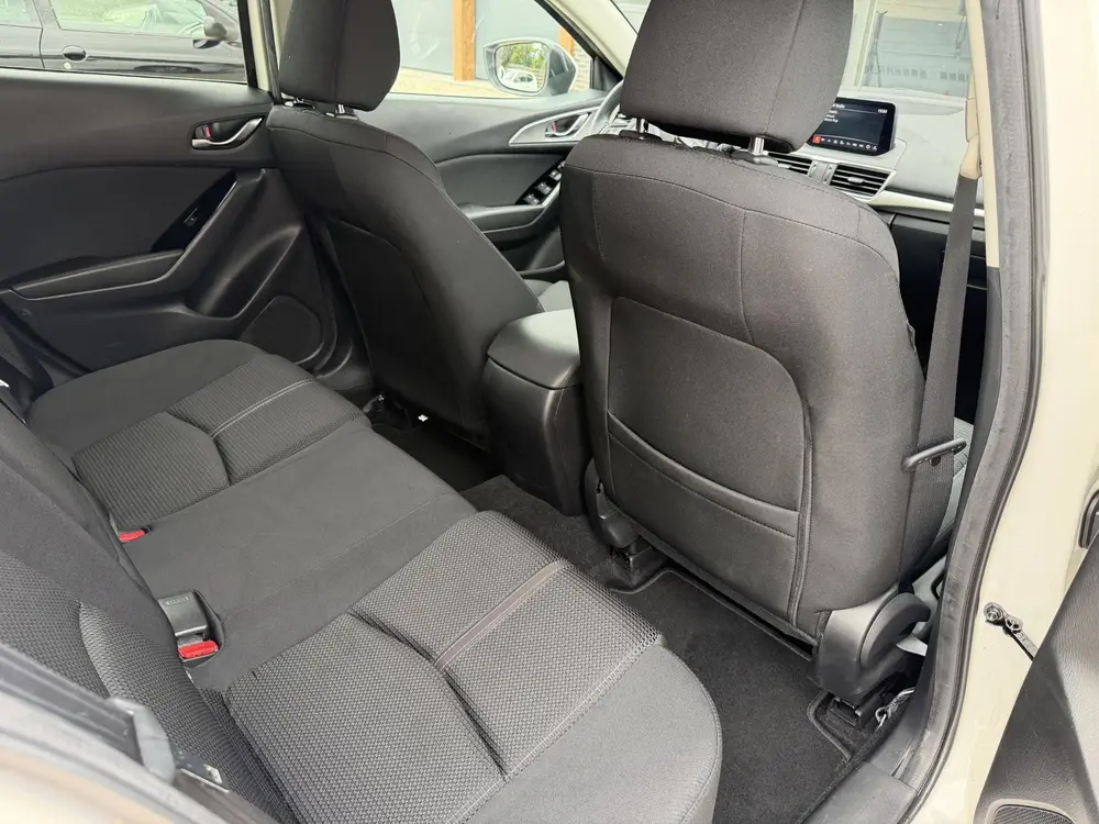 Mazda 3 2.0 SkyActiv-G 120 TS+ Dealeronderhouden C uit 2019, foto 11