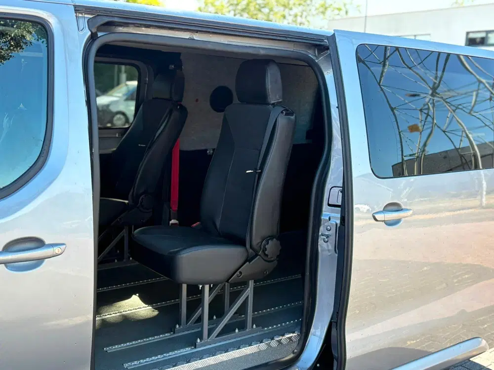 Opel Vivaro 2.0 CDTI L3H1 Innovation 5+1 uit 2022, foto 11