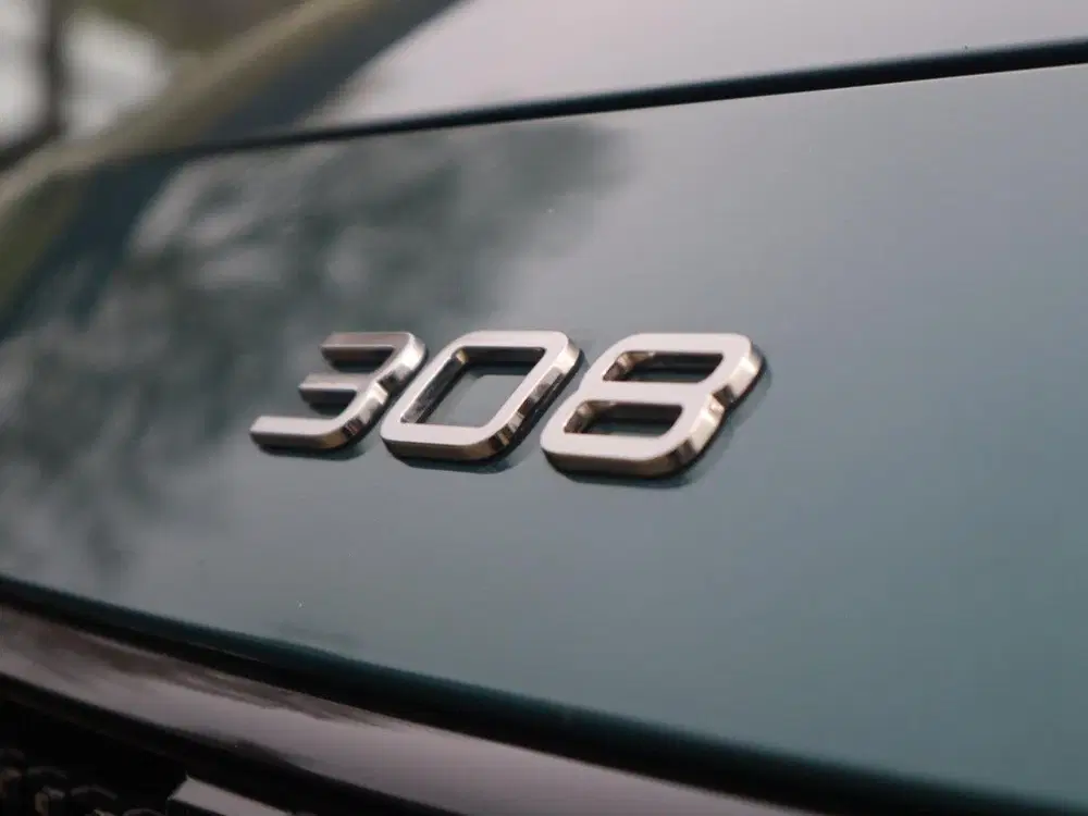 Peugeot 308 SW GT PureTech 130PK EAT8 Automaat uit 2022, foto 16
