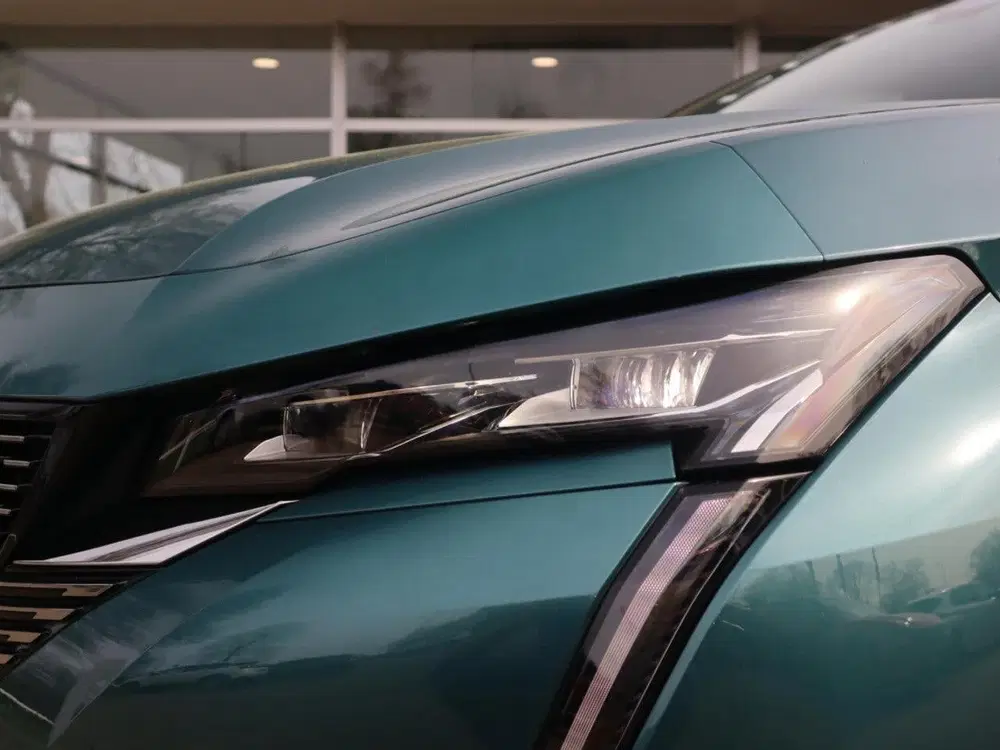 Peugeot 308 SW GT PureTech 130PK EAT8 Automaat uit 2022, foto 8