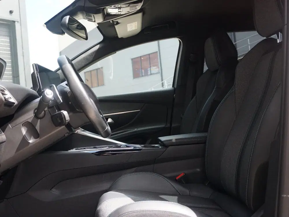 Peugeot 3008 1.6 HYbrid 225 Allure Pack Business Winter uit 2023, foto 13