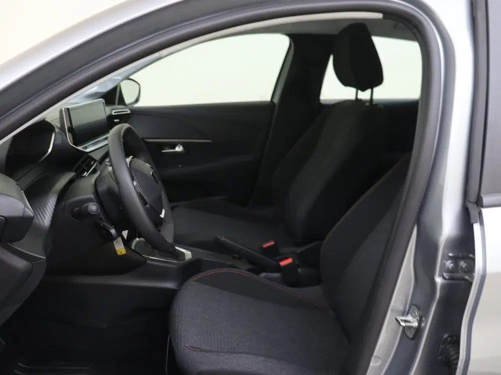 Peugeot 208 1.2 PureTech 100 Style uit 2025, foto 10