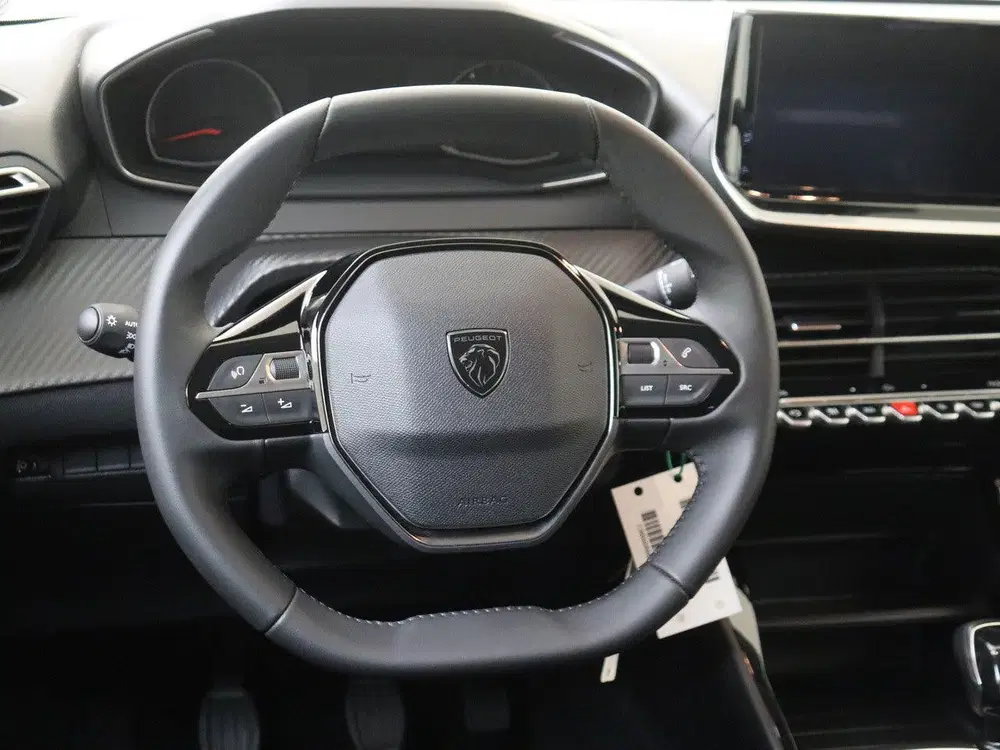 Peugeot 208 1.2 PureTech 100 Style uit 2025, foto 6