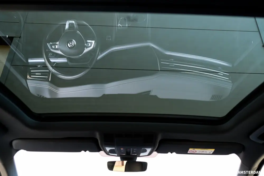 Volkswagen Touareg 4.0 V8 TDI R-Line 4Motion | Grijs Kenteke uit 2019, foto 20