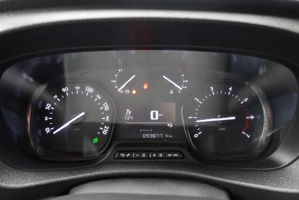 Peugeot Expert 2.0 BlueHDI 120 Standard Premium uit 2021, foto 19