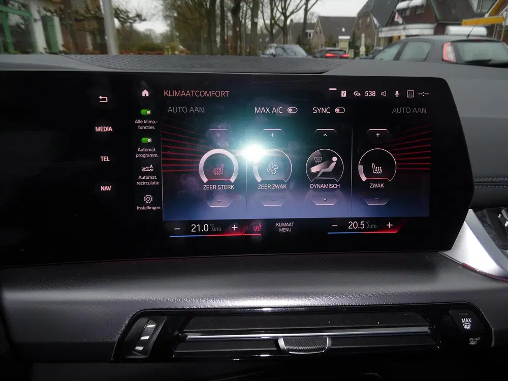 BMW 2-serie 223i 204pk Aut uit 2022, foto 19