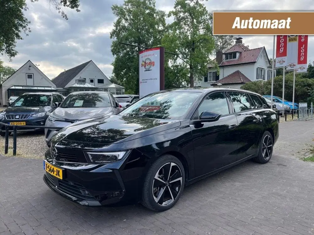Opel Astra SPORTS TOURER 1.6 HYBRID LEVEL 2 PHEV PLUG uit 2023