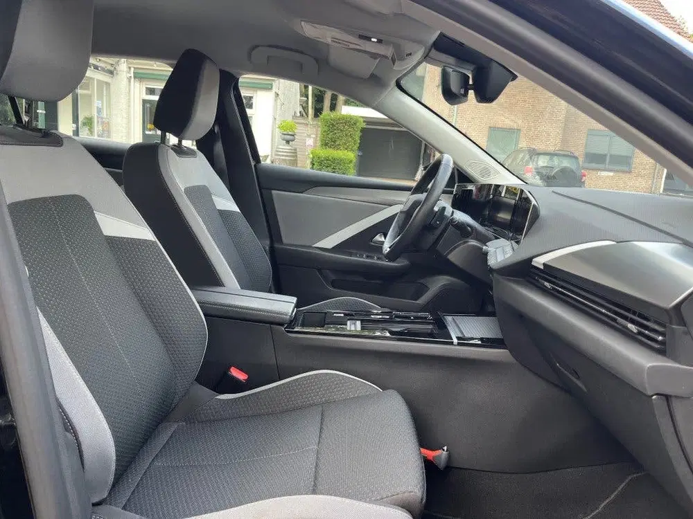 Opel Astra SPORTS TOURER 1.6 HYBRID LEVEL 2 PHEV PLUG uit 2023, foto 7