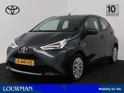 Toyota Aygo 1.0 VVT-i x-play uit 2021
