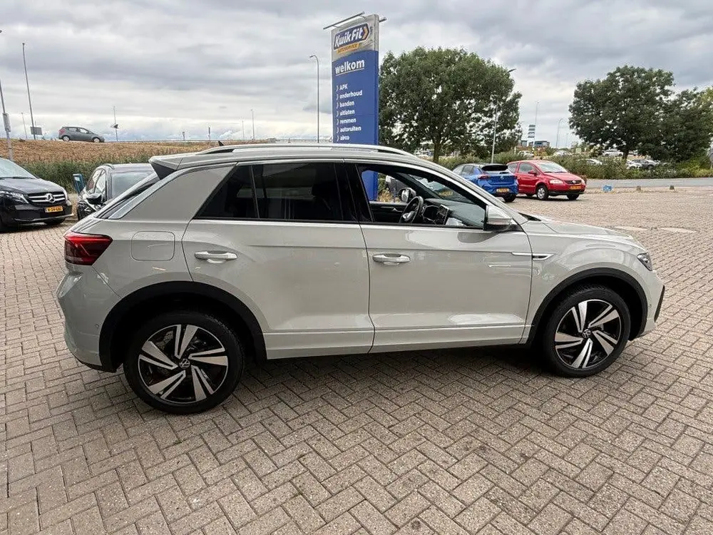 Volkswagen T-Roc 1.5 TSI R-LINE BUSINESS 150PK AUTOMAAT WINT uit 2024, foto 7
