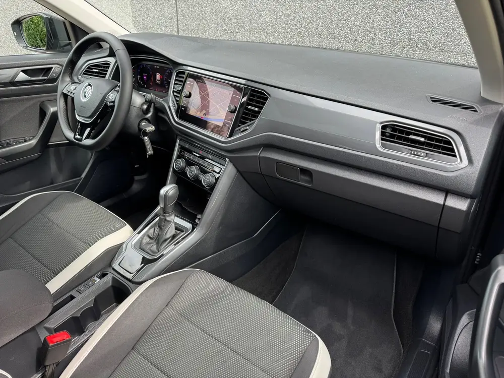 Volkswagen T-ROC 1.5 TSI | Pano | Carplay | ACC | Trekhaak | uit 2021, foto 11