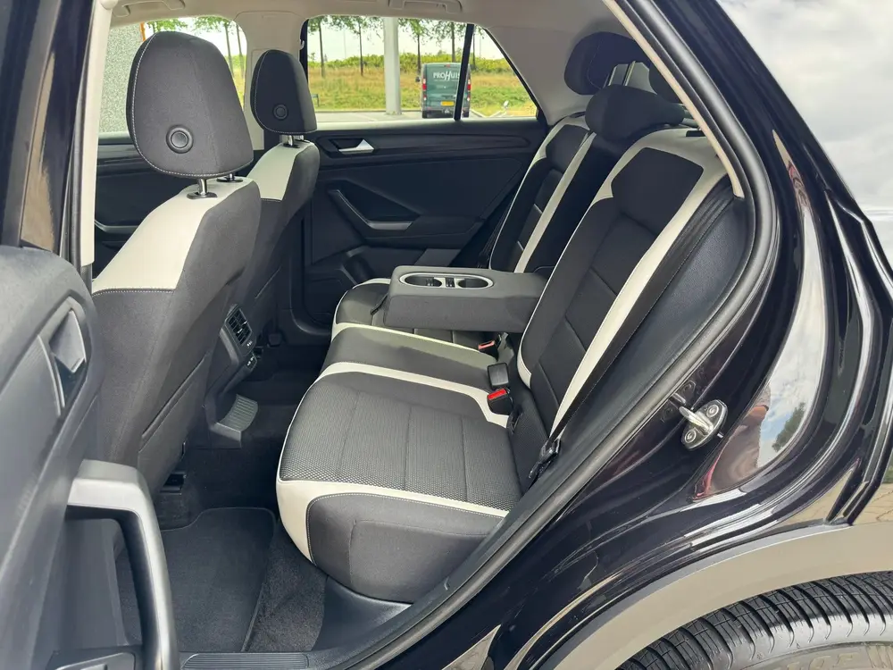 Volkswagen T-ROC 1.5 TSI | Pano | Carplay | ACC | Trekhaak | uit 2021, foto 13