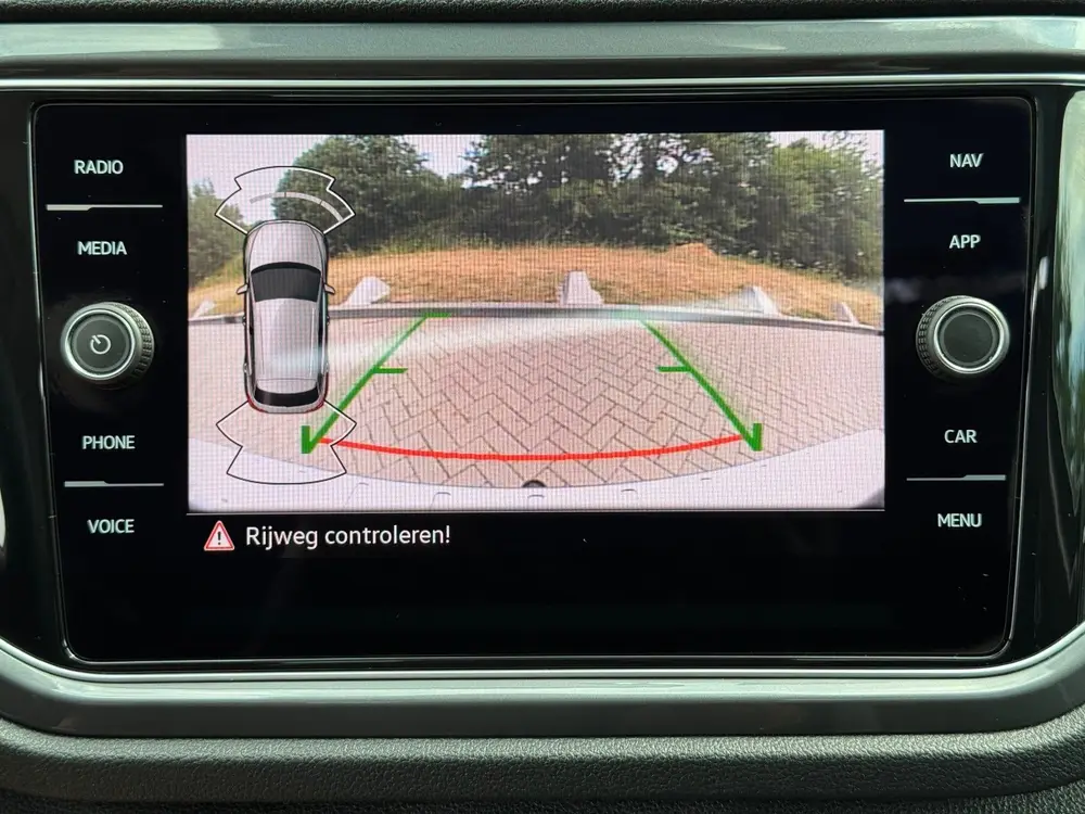 Volkswagen T-ROC 1.5 TSI | Pano | Carplay | ACC | Trekhaak | uit 2021, foto 15