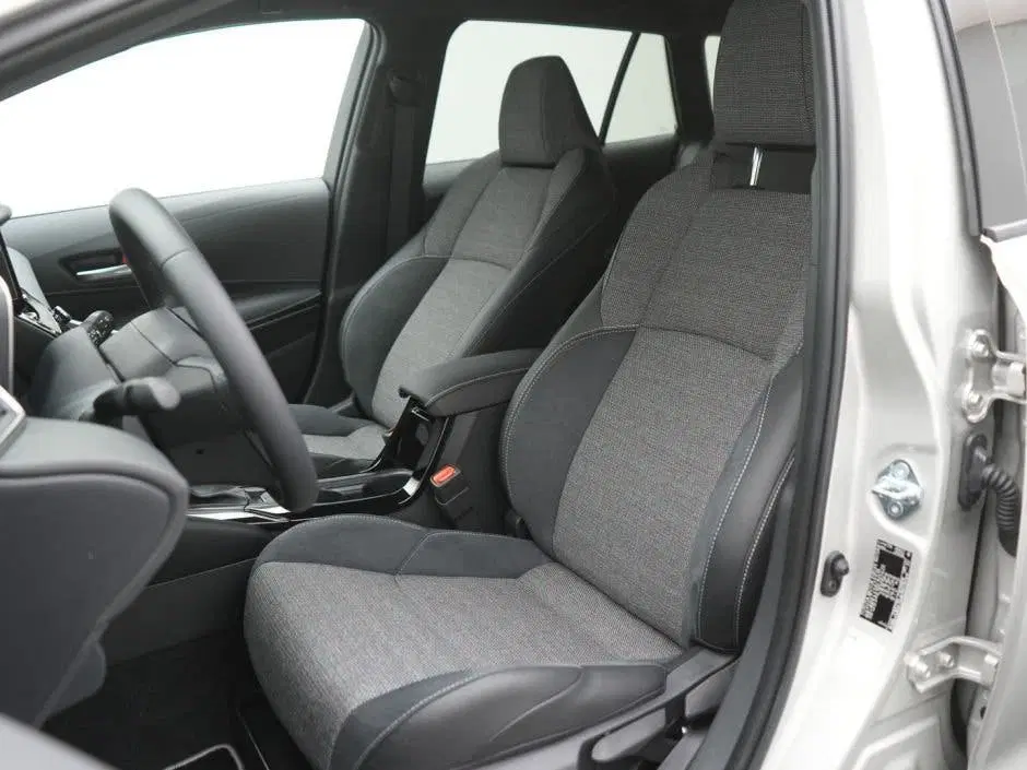Toyota Corolla Hybrid 180 Dynamic uit 2026, foto 15