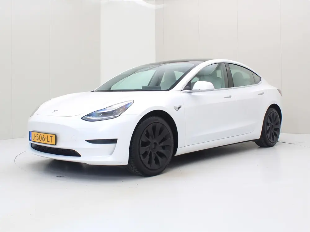Tesla Model 3 Standard RWD Plus 85% SoH [ WIT LEDER+AUTOPILO uit 2020