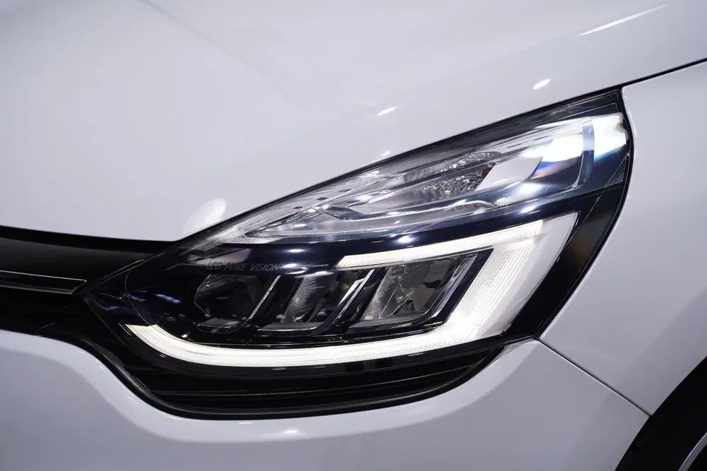 Renault Clio 0.9 TCe Intens Navi Clima PDC Camera Apple uit 2019, foto 13