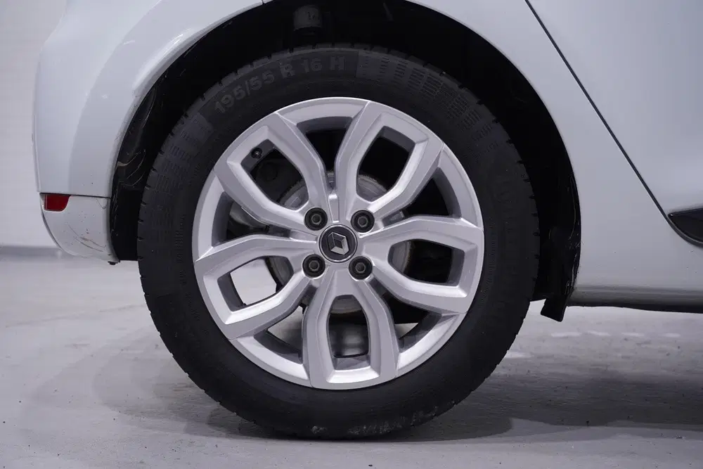 Renault Clio 0.9 TCe Intens Navi Clima PDC Camera Apple uit 2019, foto 18