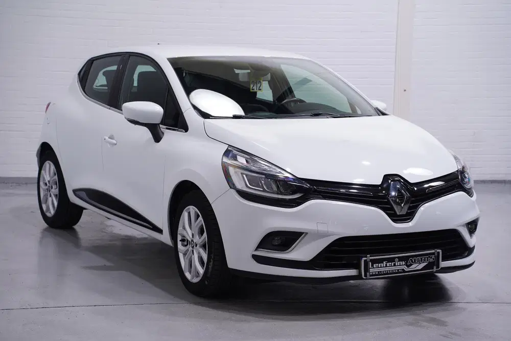 Renault Clio 0.9 TCe Intens Navi Clima PDC Camera Apple uit 2019, foto 2