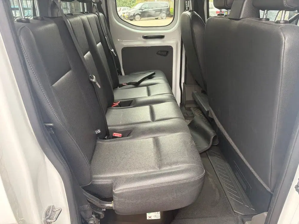 Ford Transit 350 2.0 L4H1 open laadbak 7 persoons uit 2021, foto 17