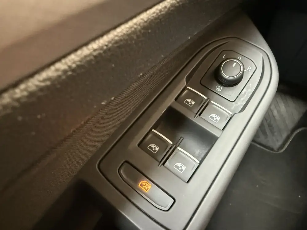 Volkswagen Golf 1.0 TSI Life | NED AUTO | GETINTE RAMEN | ZW uit 2021, foto 13