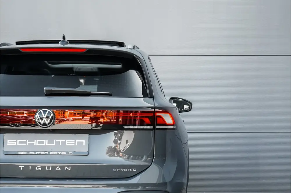 Volkswagen Tiguan 1.5 eHybrid 30 Year Ed Style Pano IQ Winte uit 2026, foto 16