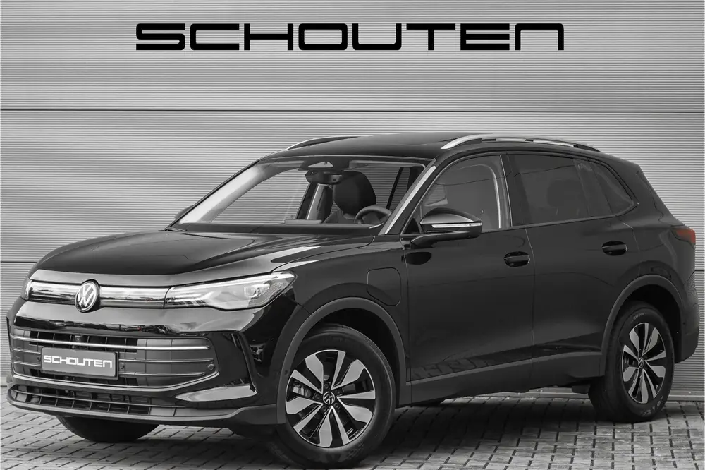Volkswagen Tiguan 1.5 eHybrid 30 Year Ed Style Pano IQ Winte uit 2026