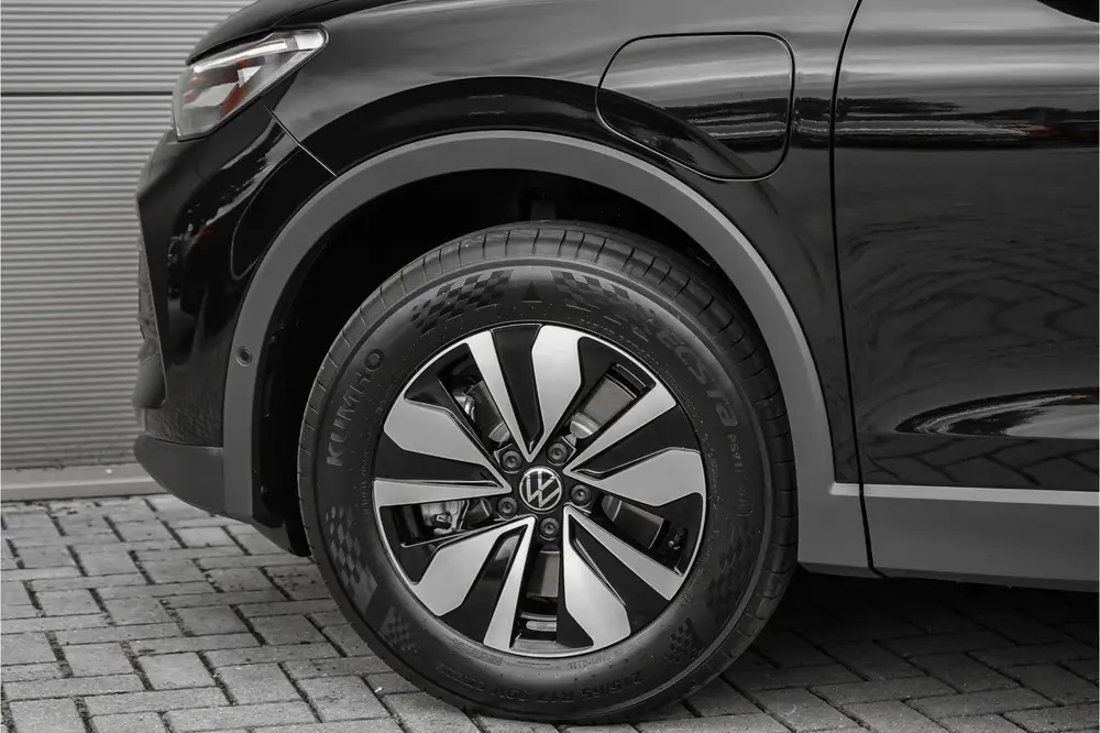 Volkswagen Tiguan 1.5 eHybrid 30 Year Ed Style IQ Pano Winte uit 2026, foto 20