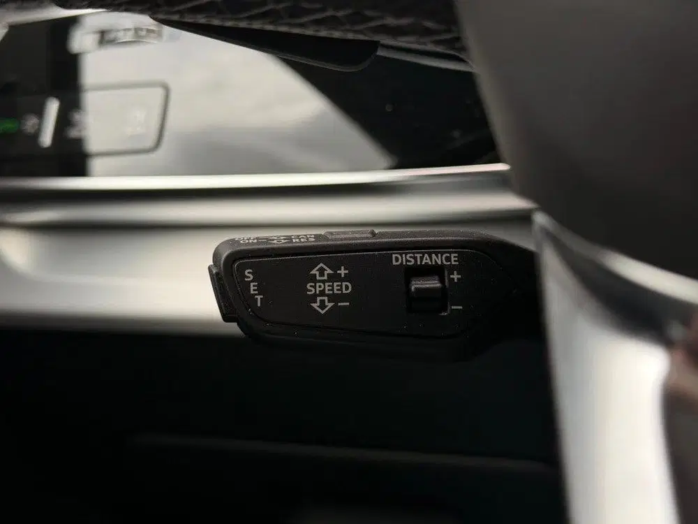 Audi Q8 60 TFSI E Q COMPETITION uit 2021, foto 15