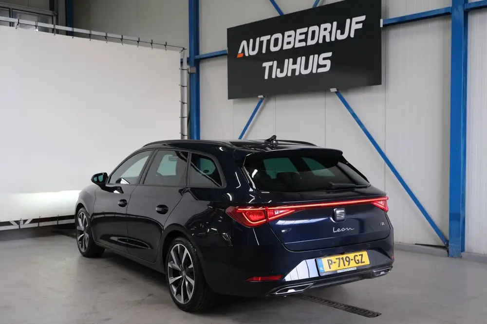SEAT Leon 1.5 eTSI FR Business Intense Automaat uit 2022, foto 4
