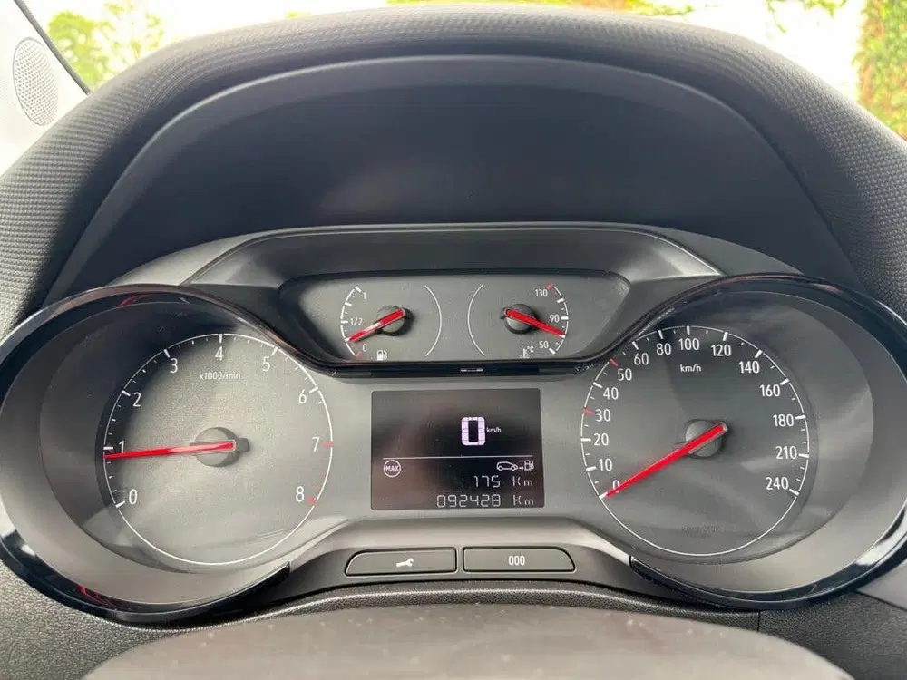 Opel Crossland 1.2 Edition uit 2019, foto 15