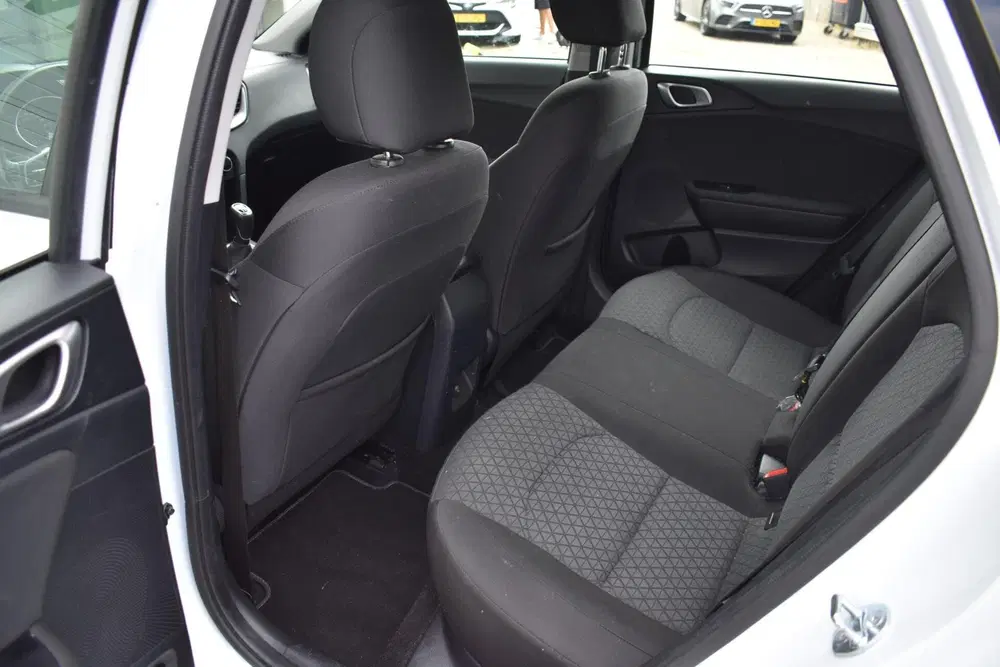 Kia Ceed 1.0 T-GDi ComfortLine uit 2024, foto 13