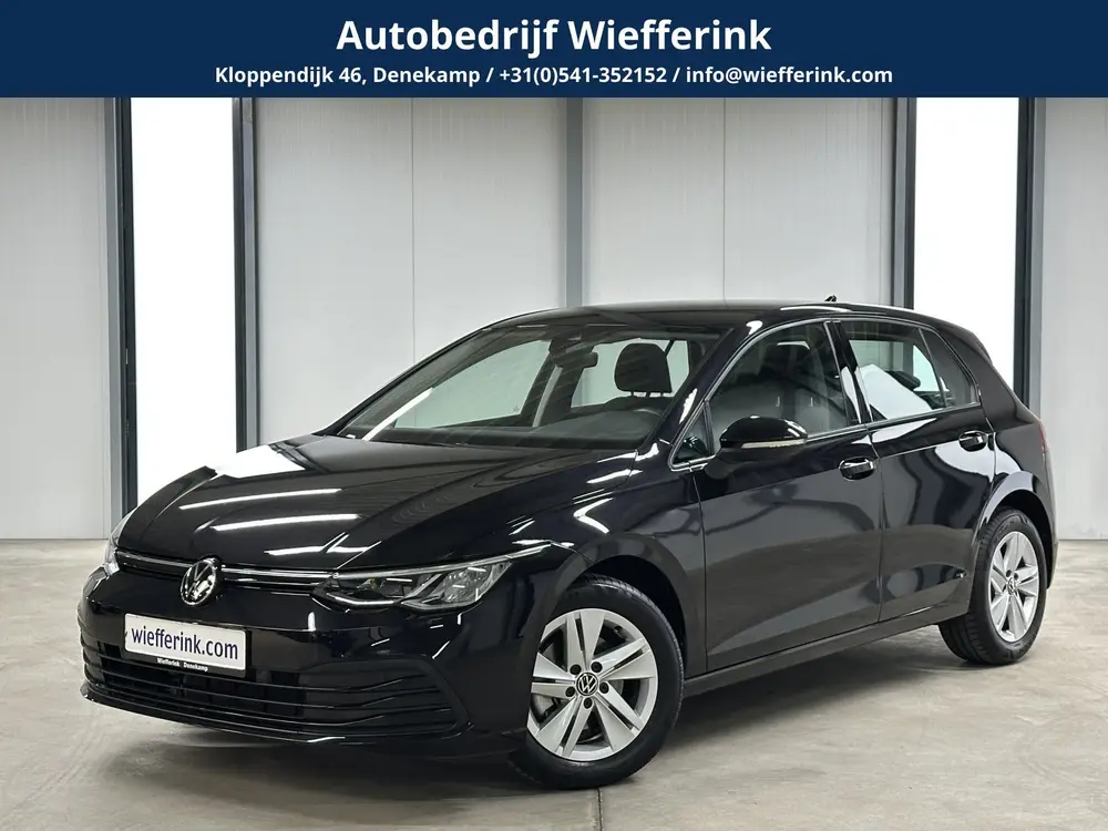 Volkswagen Golf 1.0 TSI Life Trekhaak | Winterpakket | ACC | uit 2022