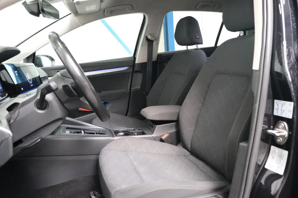Volkswagen Golf 1.0 eTSI Life Automaat - N.A.P. Airco, Cruis uit 2022, foto 11