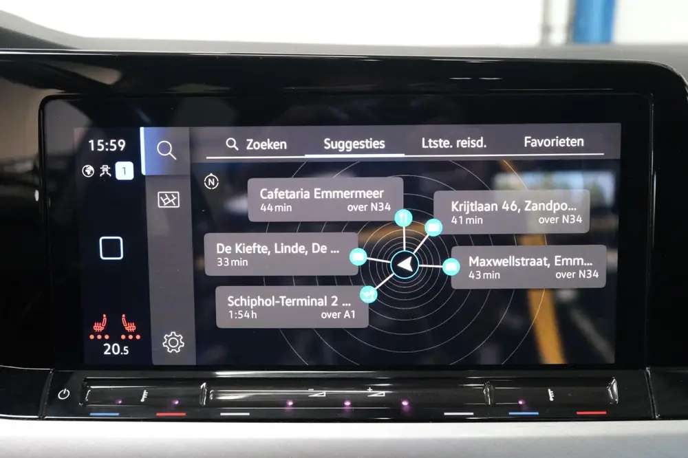 Volkswagen Golf 1.0 eTSI Life Automaat - N.A.P. Airco, Cruis uit 2022, foto 13