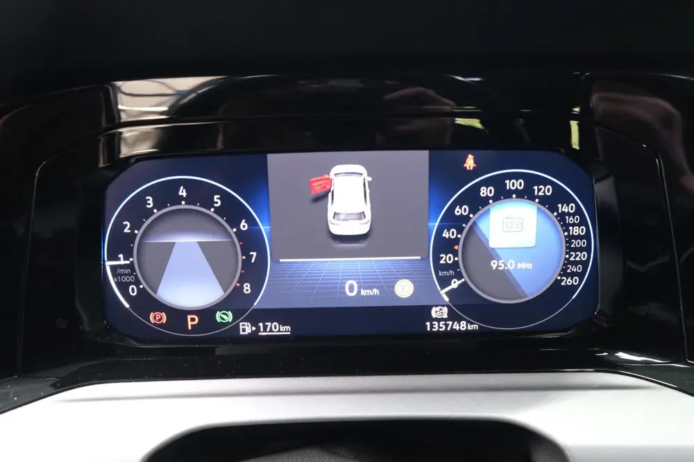 Volkswagen Golf 1.0 eTSI Life Automaat - N.A.P. Airco, Cruis uit 2022, foto 16