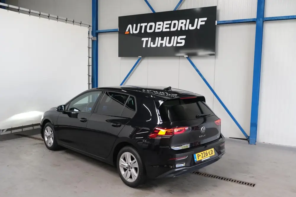Volkswagen Golf 1.0 eTSI Life Automaat - N.A.P. Airco, Cruis uit 2022, foto 4