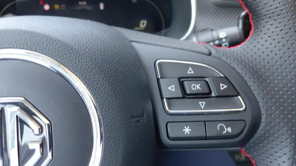 MG ZS Standard Range Luxury 50 kWh uit 2025, foto 11