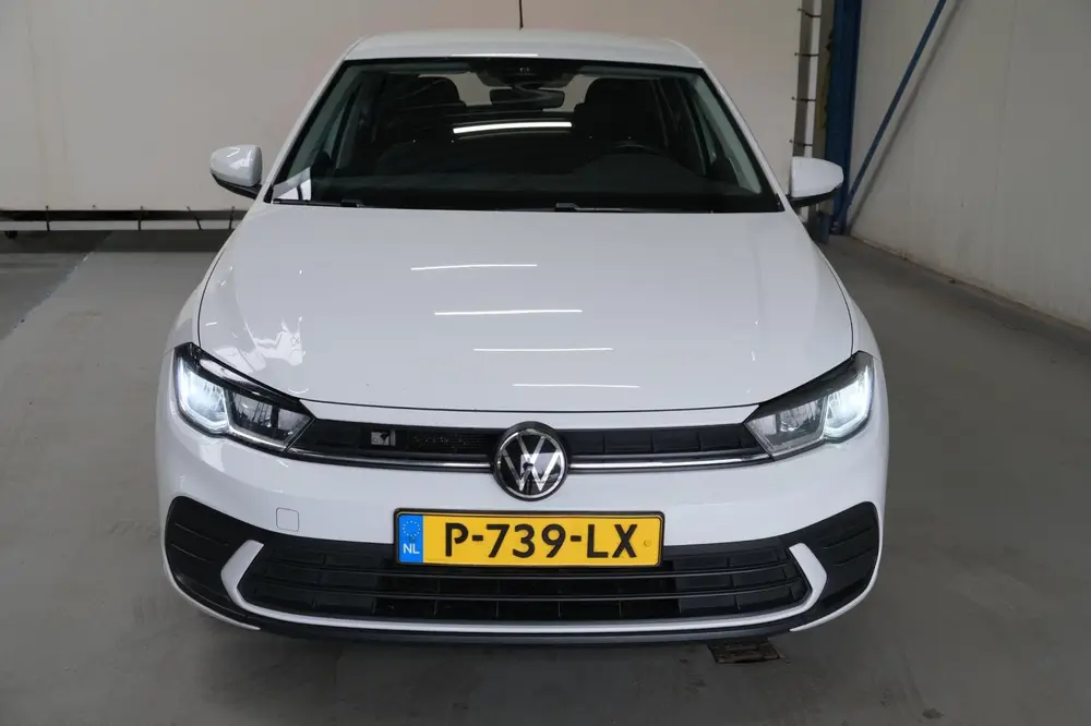 Volkswagen Polo 1.0 TSI Life Automaat - Airco, Cruise. uit 2022, foto 3