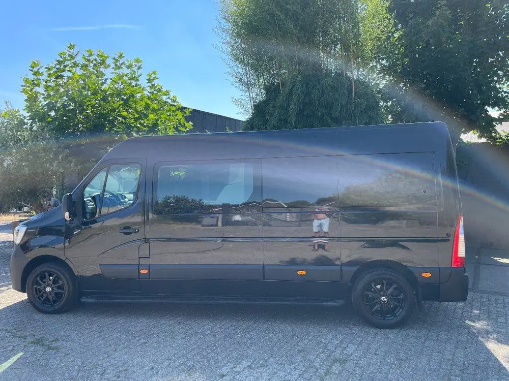 Renault Master 180pk L3H2 2024 Dubbele Cabine Zwart Metal uit 2024, foto 13