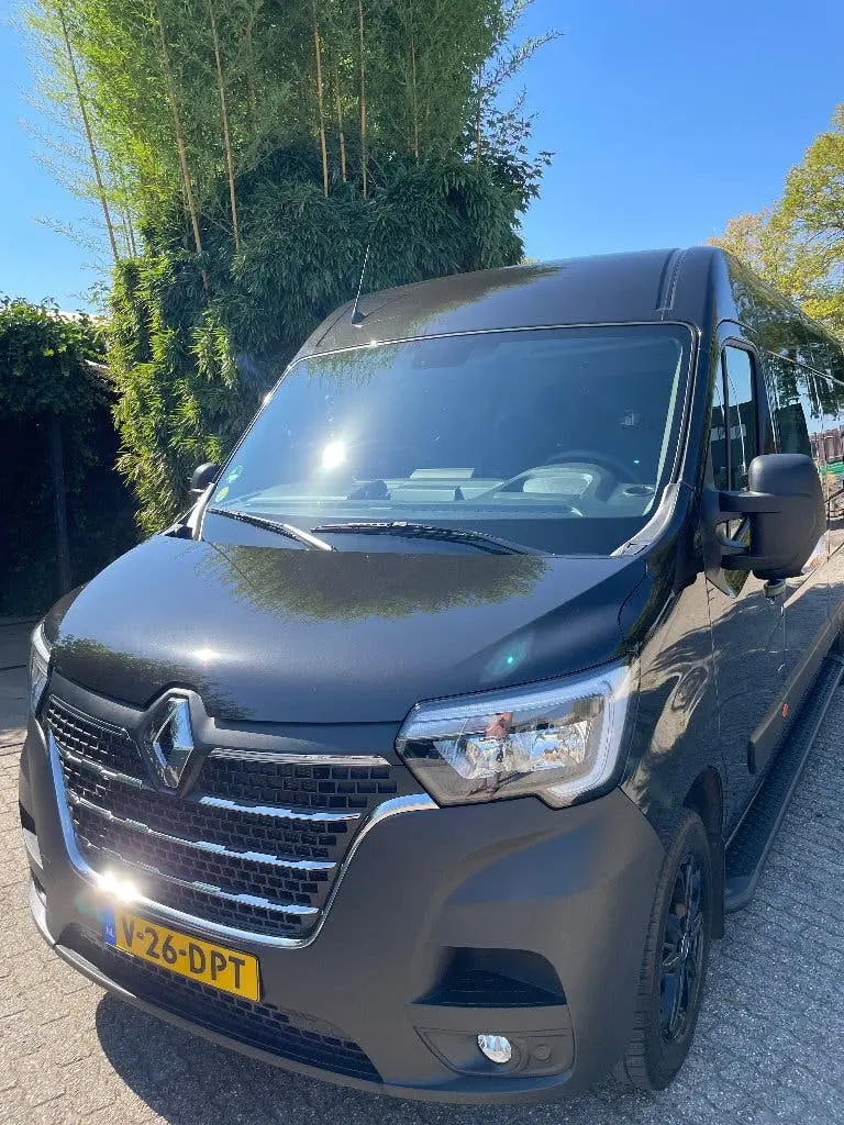 Renault Master 180pk L3H2 2024 Dubbele Cabine Zwart Metal uit 2024, foto 6