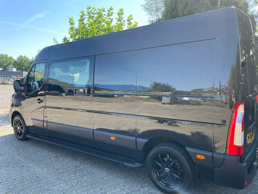 Renault Master 180pk L3H2 2024 Dubbele Cabine Zwart Metal uit 2024, foto 9