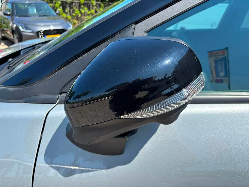 Ford Puma 1.0 EcoBoost Hybrid Titanium CAMERA uit 2025, foto 13