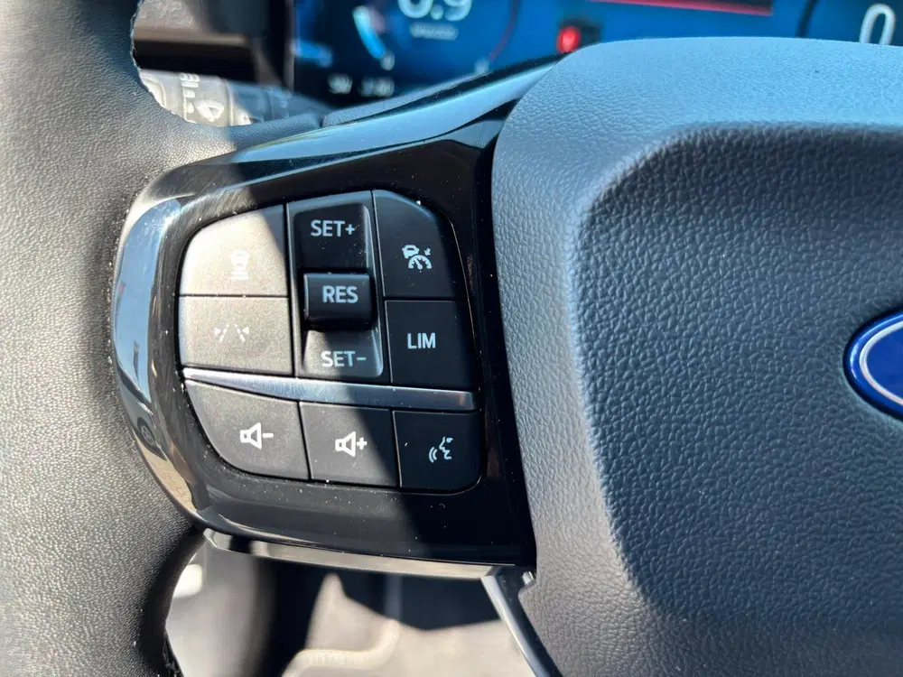 Ford Puma 1.0 EcoBoost Hybrid Titanium CAMERA uit 2025, foto 20