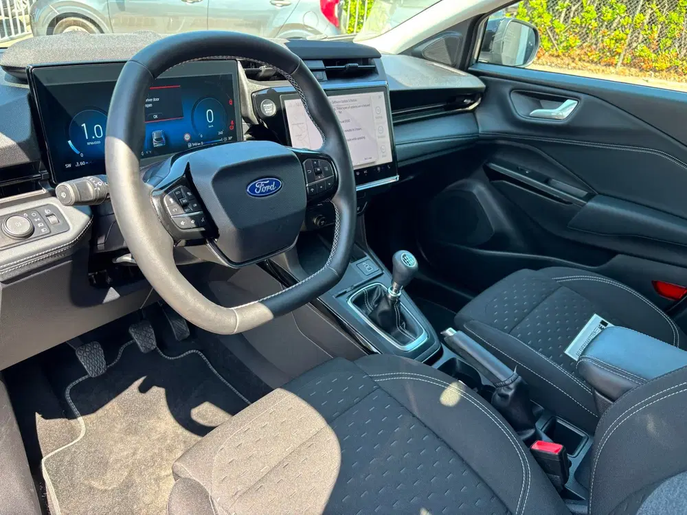 Ford Puma 1.0 EcoBoost Hybrid Titanium CAMERA uit 2025, foto 4
