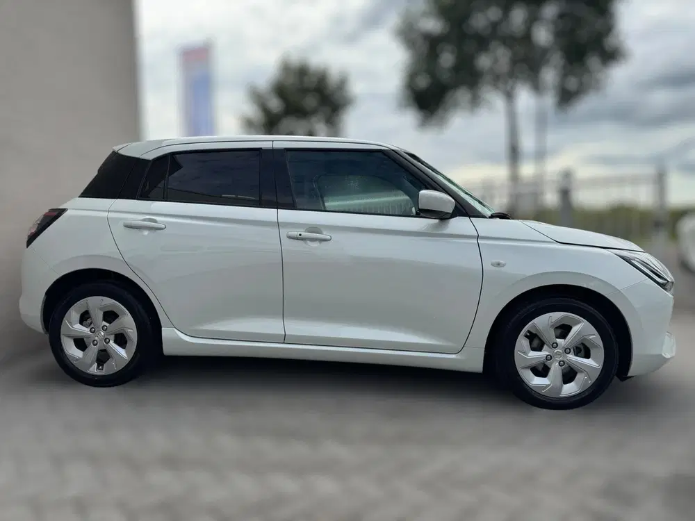 Suzuki Swift 1.2 Style Smart Hybrid NIEUWSTE MODEL uit 2024, foto 7